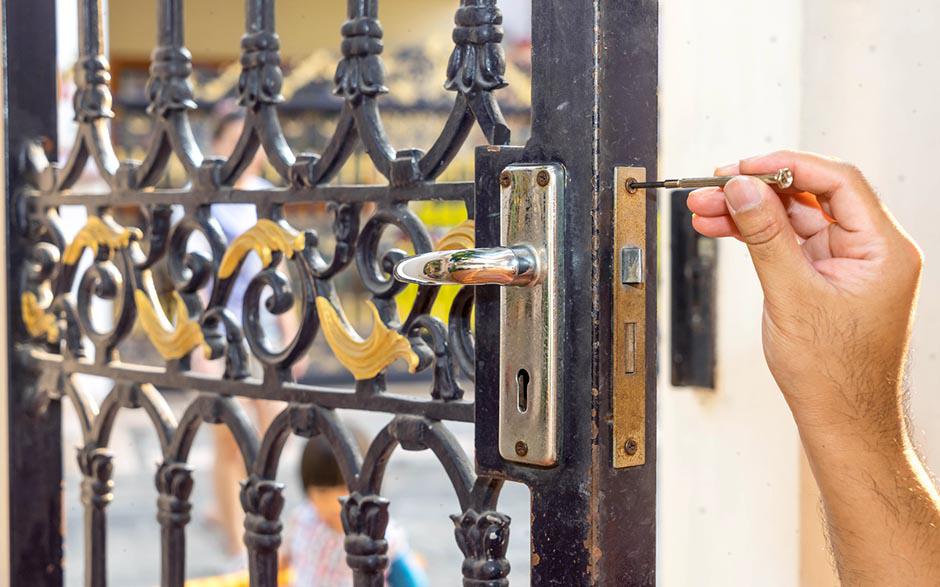 ouverture de porte serrurier Saint-Denis